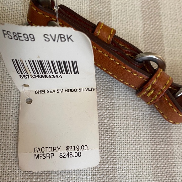 COACH 'Chelsea' Small Hobo NWT - Picture 6 of 10